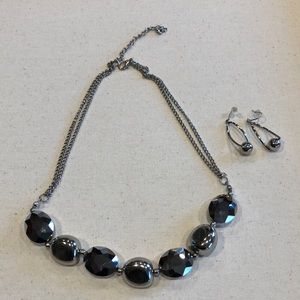 Necklace earring set